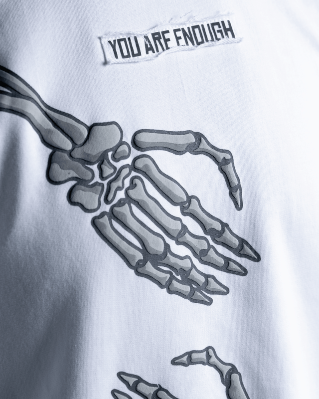 FREE HUG - WHITE
